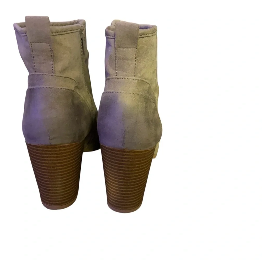 Stylish Tan Ankle Boots